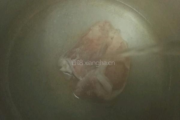 家常猪骨头汤的做法图解2