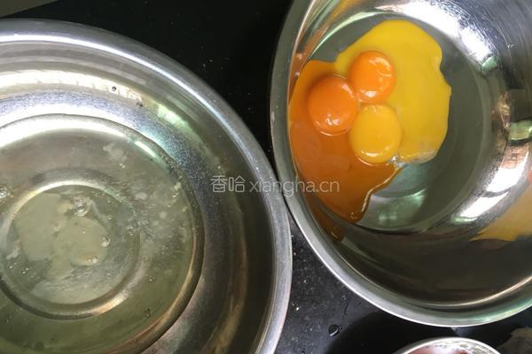 8寸戚风蛋糕的做法图解1