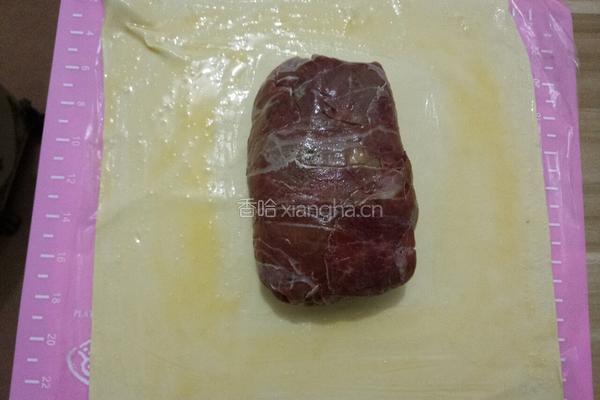 惠灵顿牛排的做法图解5