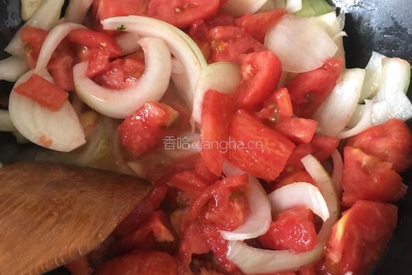 西红柿牛腩汤的做法图解2