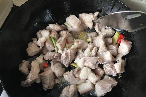梅干菜烧肉的做法图解4