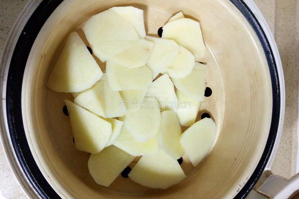 煎土豆（椒盐风味）的做法图解4