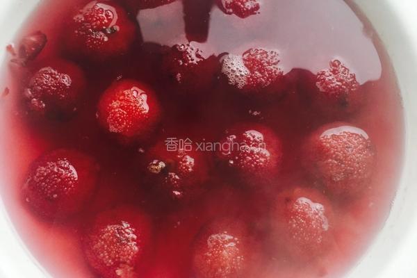冰镇杨梅汤的做法图解4