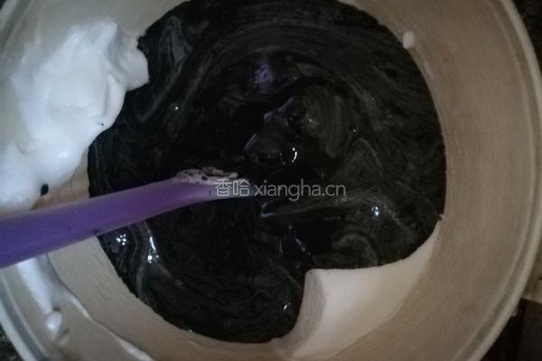 竹碳蛋糕卷的做法图解8