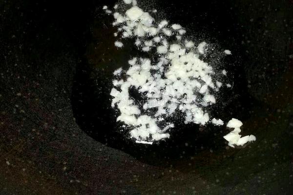 四季豆橄榄菜炒叉烧肉的做法图解2