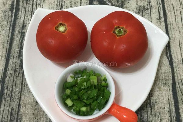 鲍鱼番茄盅的做法图解2