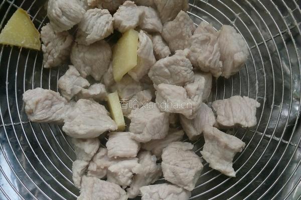 糖醋肉的做法图解2