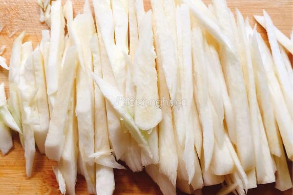 肉丝炒茭白丝的做法图解2