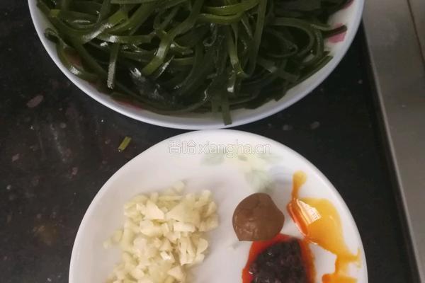 酸辣海带丝的做法图解1