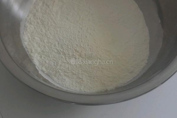 猪肉芹菜小笼包的做法图解1
