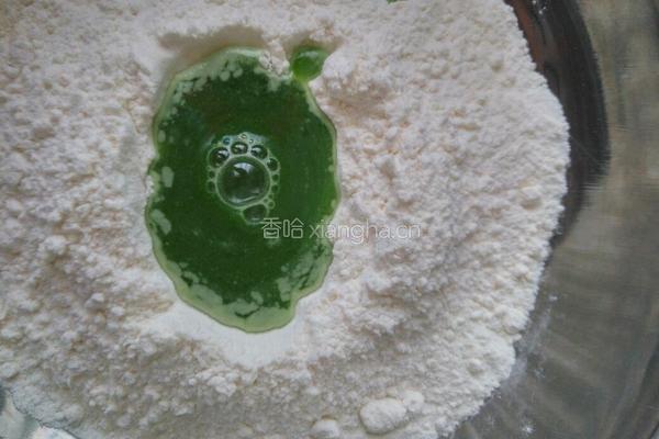 美味的菠菜皮芹菜饺子的做法图解9