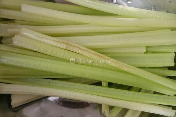 美味的菠菜皮芹菜饺子的做法图解13