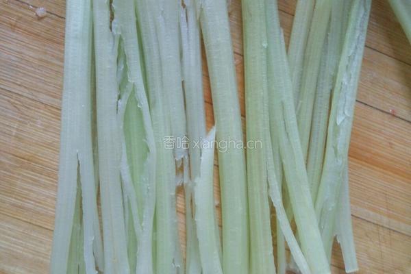 美味的菠菜皮芹菜饺子的做法图解15