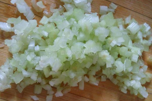 美味的菠菜皮芹菜饺子的做法图解16