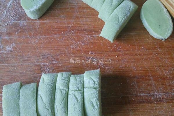 美味的菠菜皮芹菜饺子的做法图解19