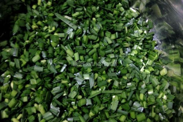 美味饺子（用模具包的饺子）的做法图解2
