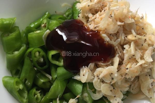 蚝油杭椒拌虾皮的做法图解7