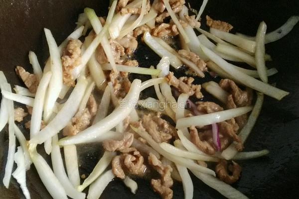 辣炒五彩肉丝的做法图解4