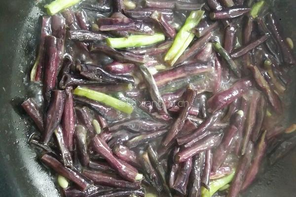 清炒乡里红豆角的做法图解5
