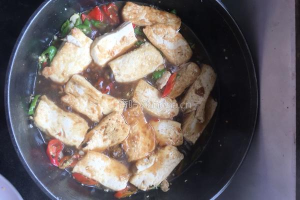 家常煎水豆腐的做法图解9