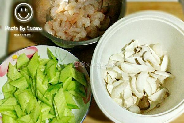 虾仁爆炒杏鲍菇的做法图解1