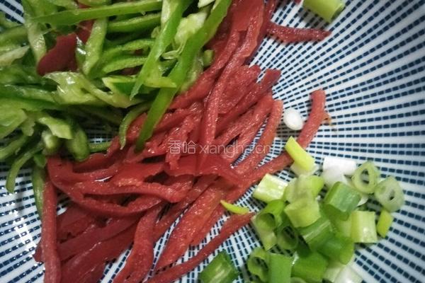 彩椒爆鸭胗的做法图解4