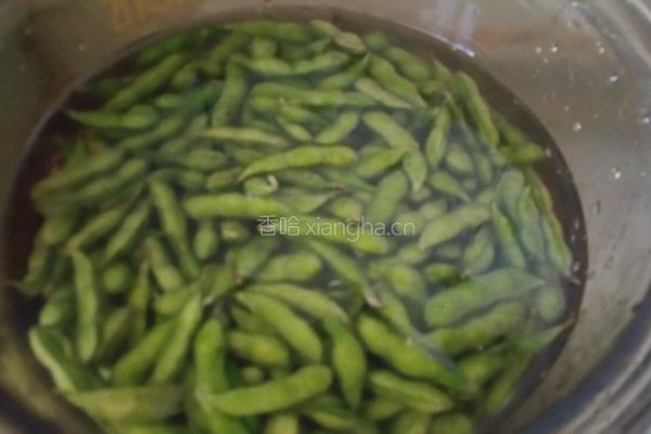 五香毛豆的做法图解2
