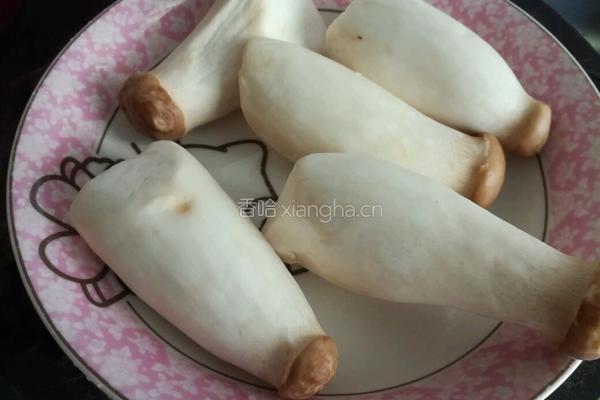 手撕杏鲍菇的做法图解1