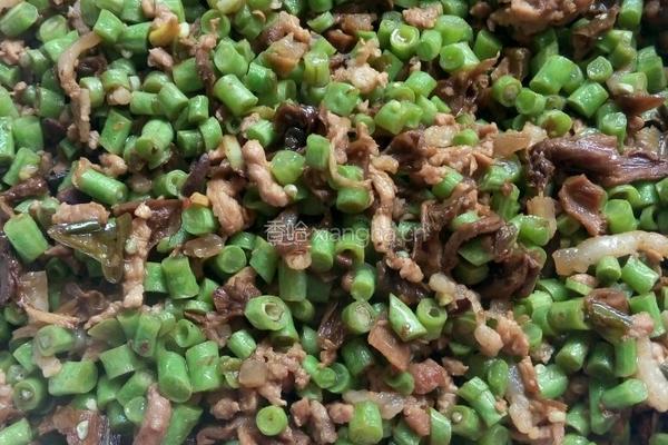 烂肉豇豆包子的做法图解3