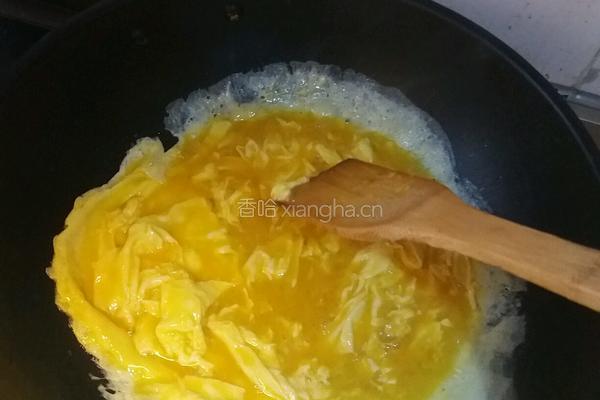 秋葵炒鸡蛋的做法图解3