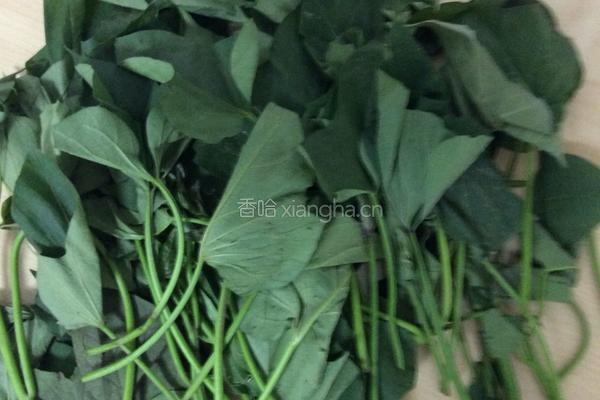 地瓜叶子杂面咸糊涂的做法图解2