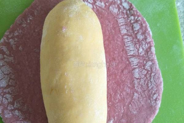 双色橄榄球馒头的做法图解5