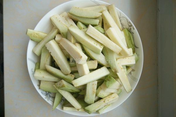 肉末茄条的做法图解2