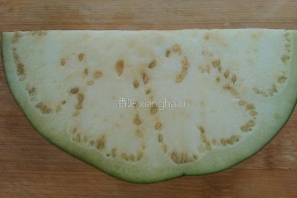 油焖茄子的做法图解1