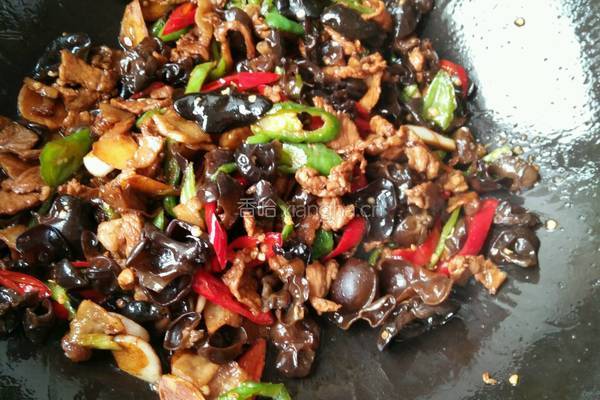 木耳炒肉的做法图解9