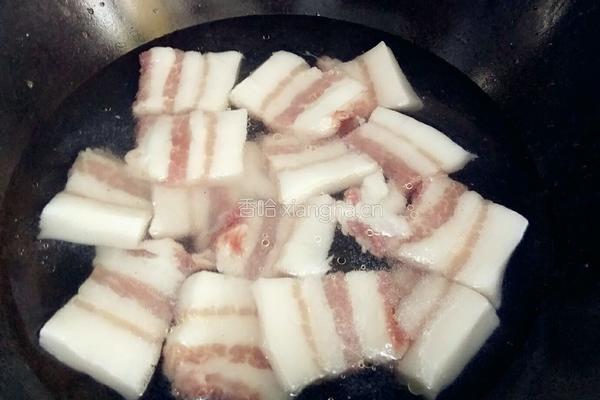 电压锅炖五花肉的做法图解2