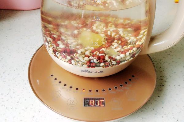 薏仁红豆汤的做法图解3