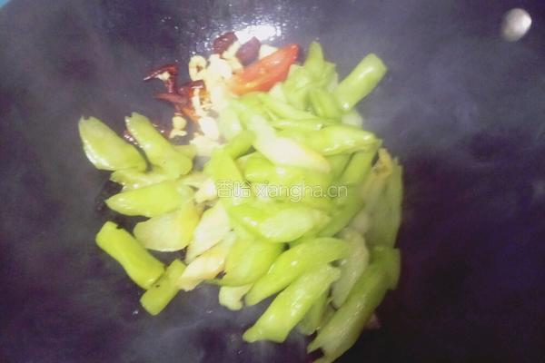 芋苗炒牛肉的做法图解8