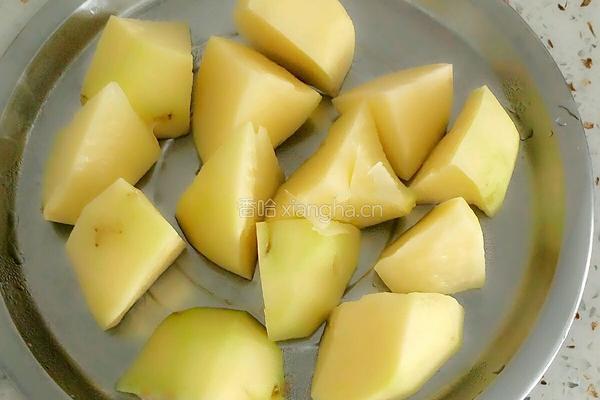 土豆炖豆角的做法图解2