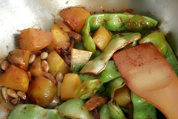 土豆炖豆角的做法图解8