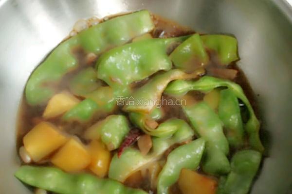 土豆炖豆角的做法图解9
