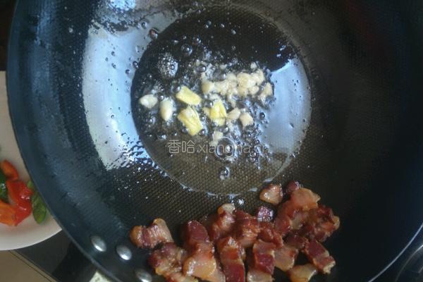 腊肉炒紫扁豆的做法图解8