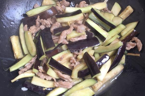 茄子肉丝的做法图解5