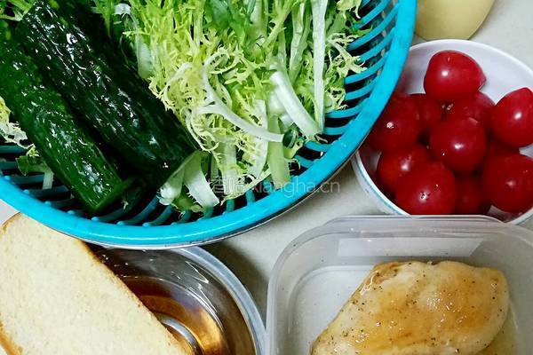 鸡肉蔬菜沙拉的做法图解6