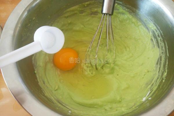 牛油果榛仁蛋糕的做法图解6