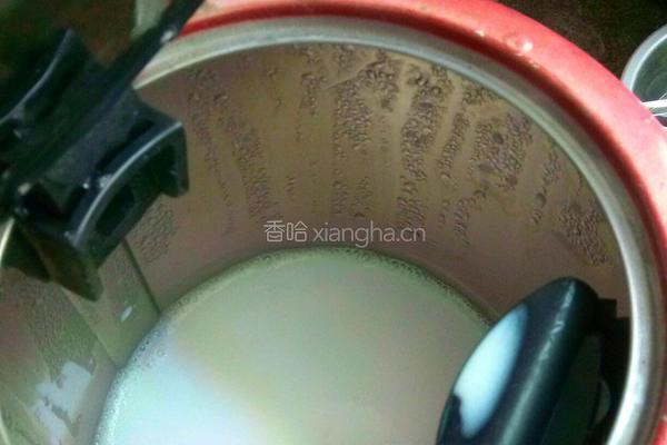 奶茶的做法图解1