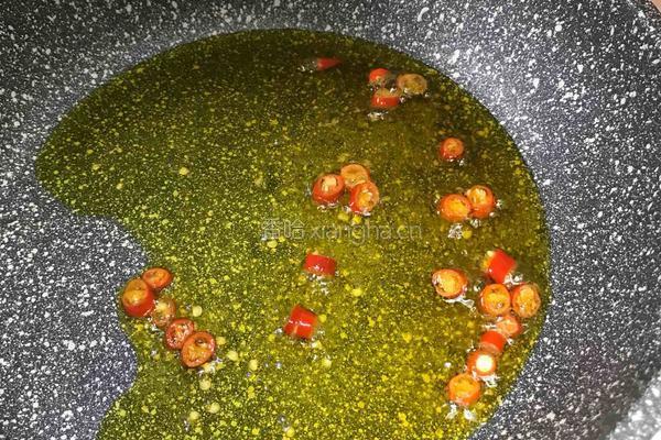 海鲜菇拌鸡腿的做法图解11