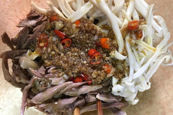 海鲜菇拌鸡腿的做法图解14