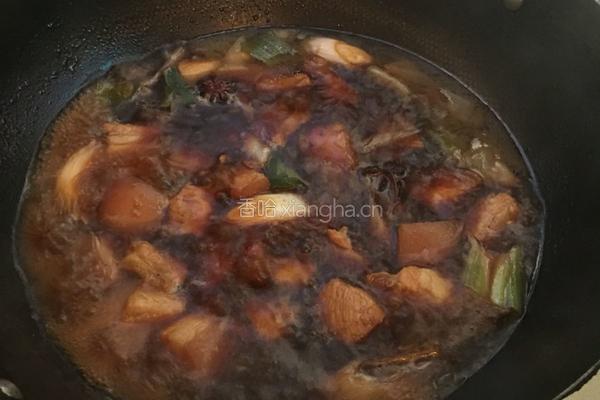 鹌鹑蛋红烧肉的做法图解12