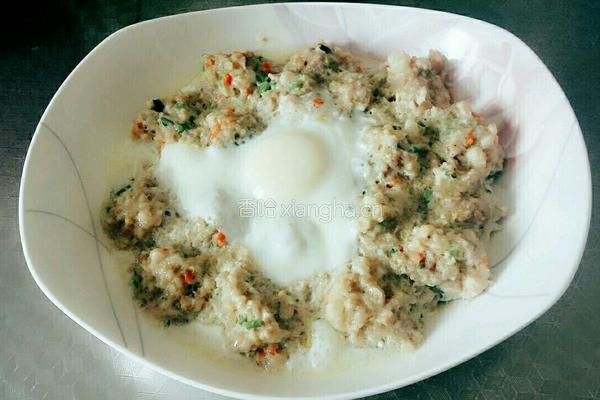 肉丸蒸蛋的做法图解4